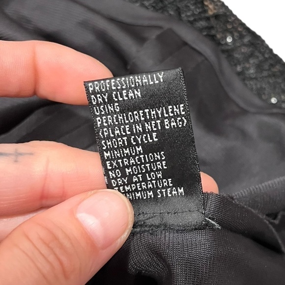 Carmen Marc Valvo Beaded Tank Top Size Large Black Sleeveless Keyhole Back - Picture 9 of 10